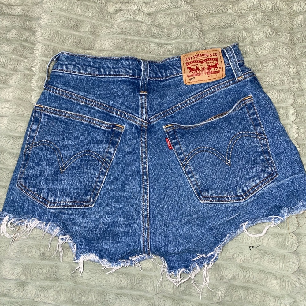 501 Levi denim shorts